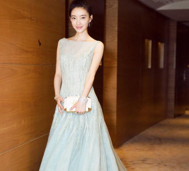 王丽坤和谁领证(王丽坤太美了) 王丽坤和谁领证(王丽坤太美了)
